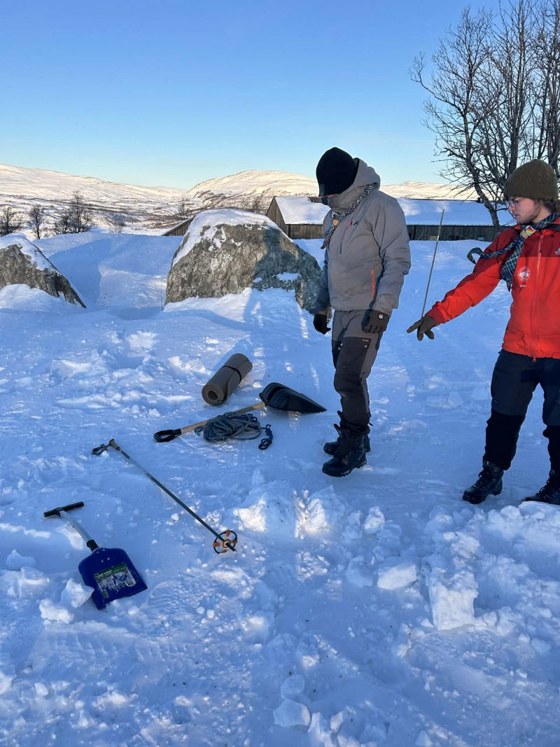 To speidere på fjellet som leker leken